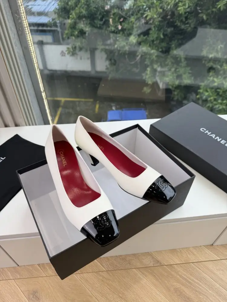 Chanel Туфлі жіночі — Фото 2