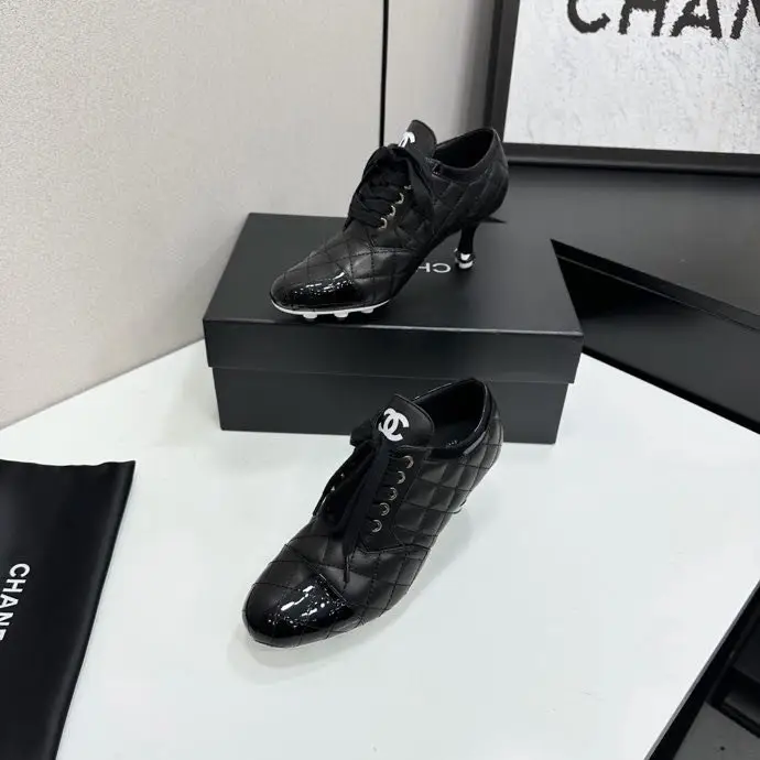 Chanel Туфлі жіночі — Фото 2