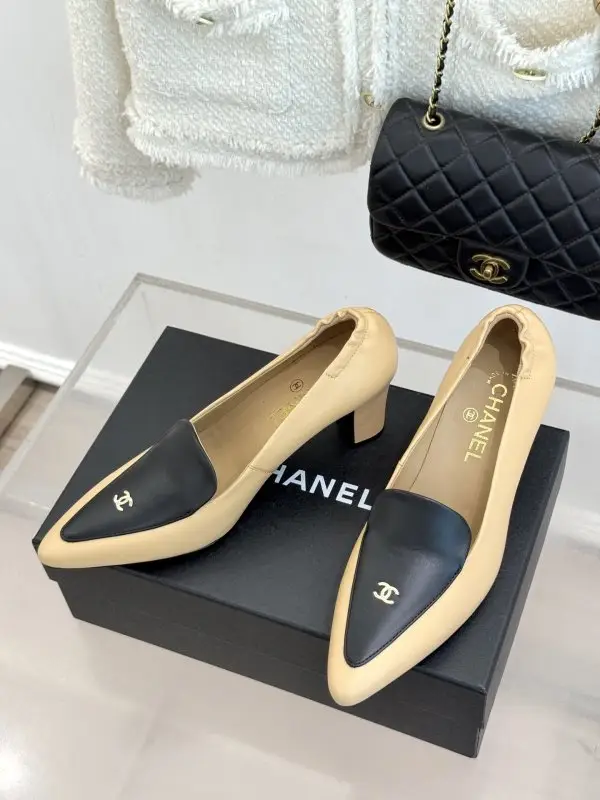 Chanel Shoes women's — Photo 2