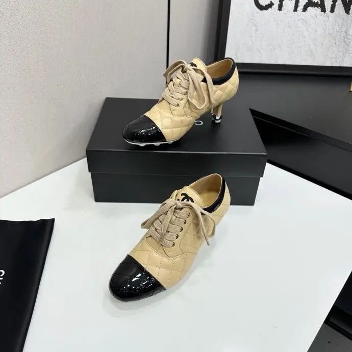 Chanel Туфли женские — Фото 2