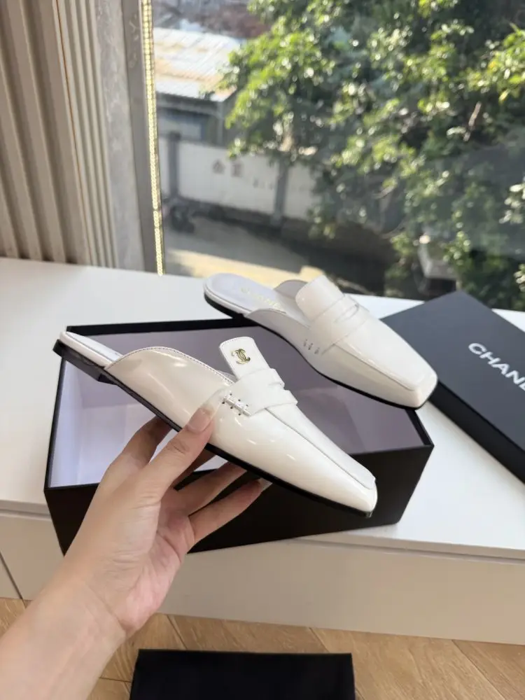 Chanel Туфлі жіночі — Фото 2
