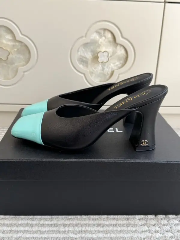 Chanel Shoes women's — Photo 2
