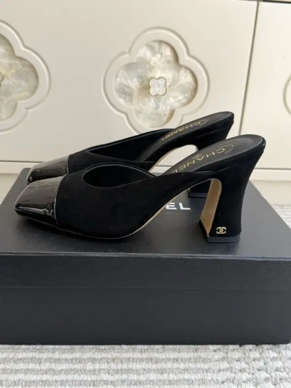 Chanel Туфлі жіночі — Фото 2