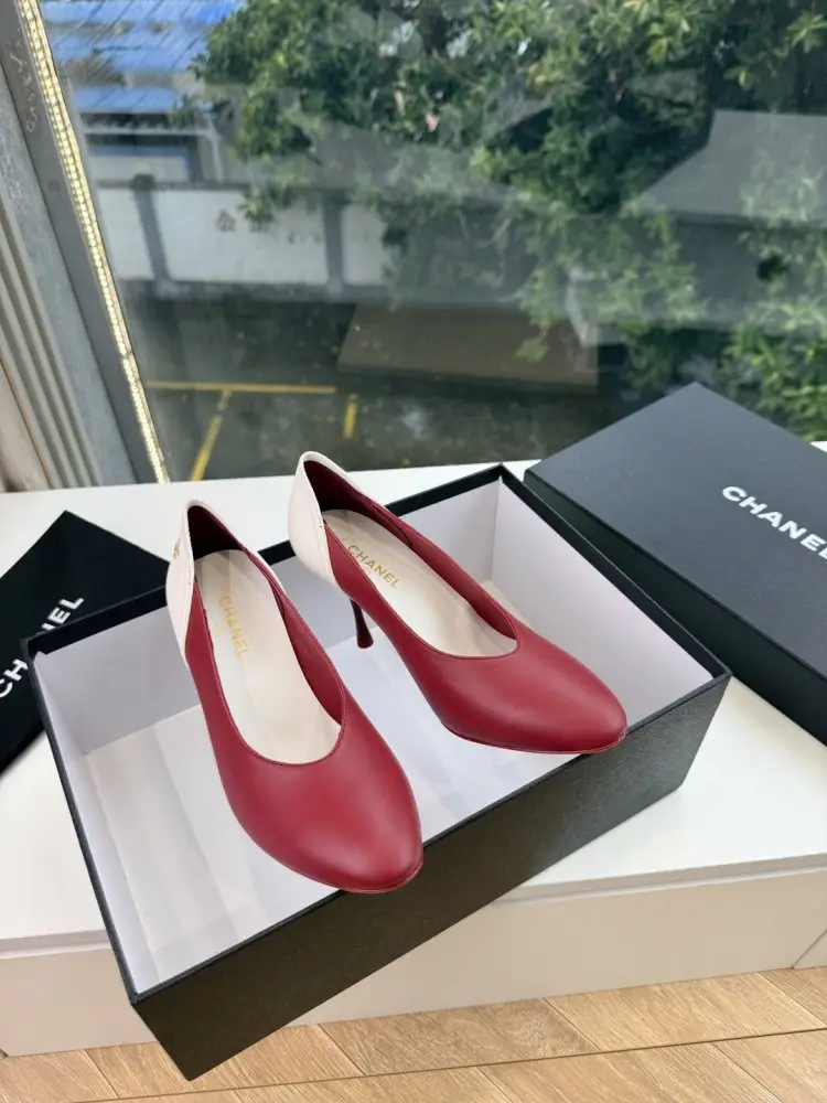 Chanel Shoes women's — Photo 2