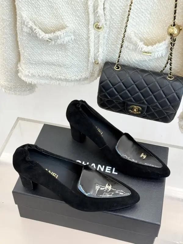 Chanel Туфлі жіночі — Фото 3
