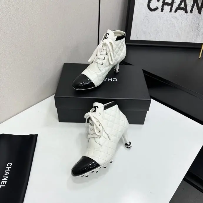 Chanel Туфлі жіночі — Фото 3