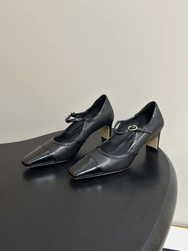 Chanel Туфлі жіночі — Фото 3