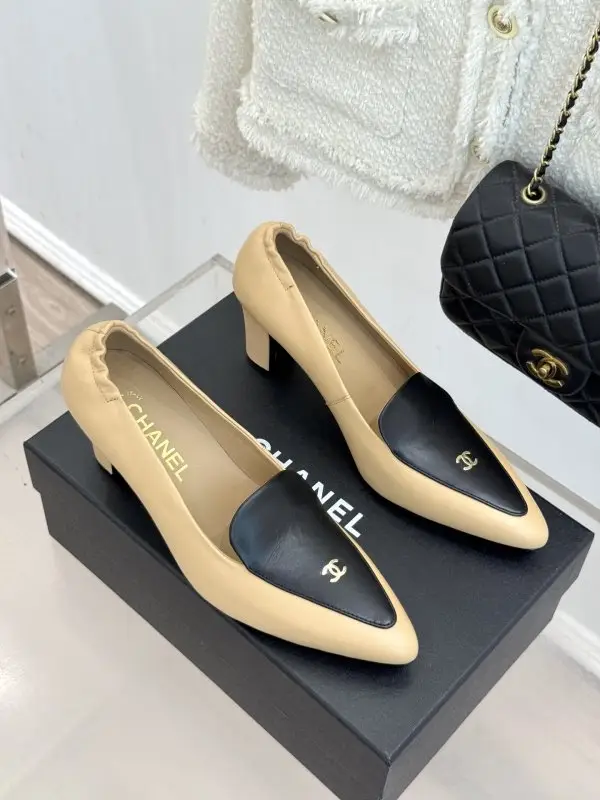 Chanel Shoes women's — Photo 3