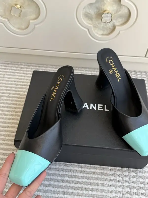 Chanel Shoes women's — Photo 3