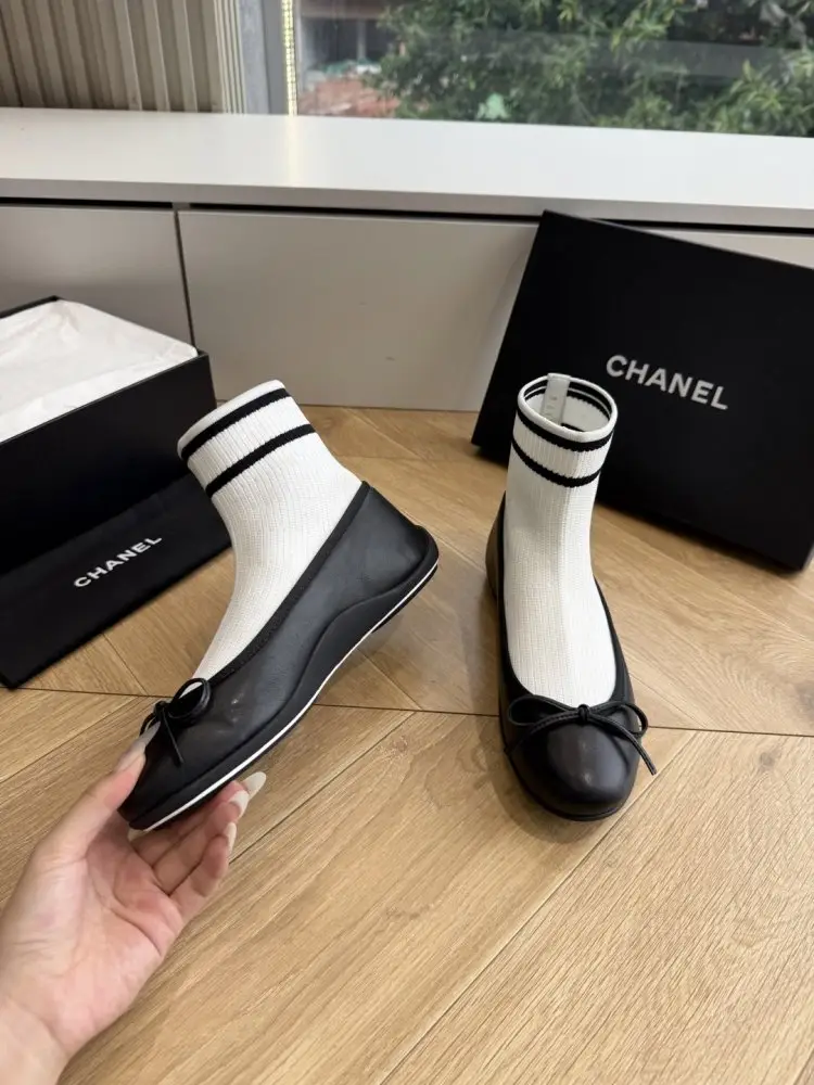 Chanel Туфлі жіночі — Фото 3