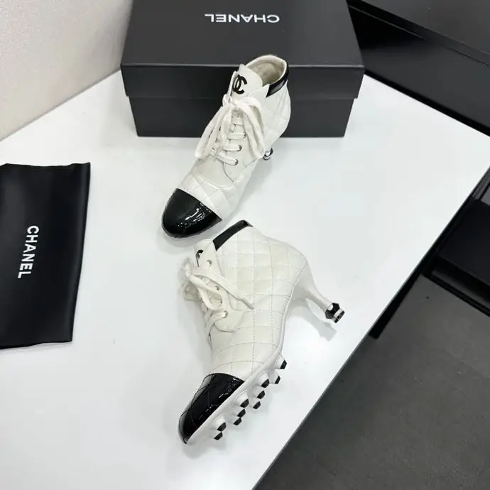 Chanel Туфлі жіночі — Фото 4
