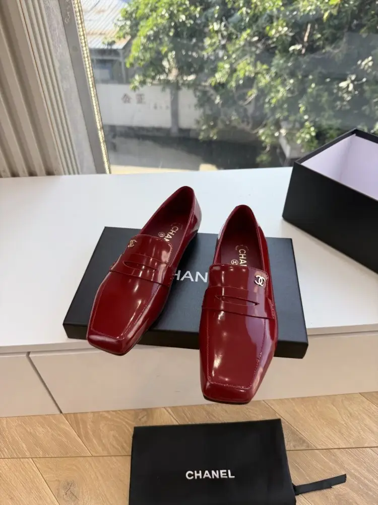 Chanel Shoes women's — Photo 4