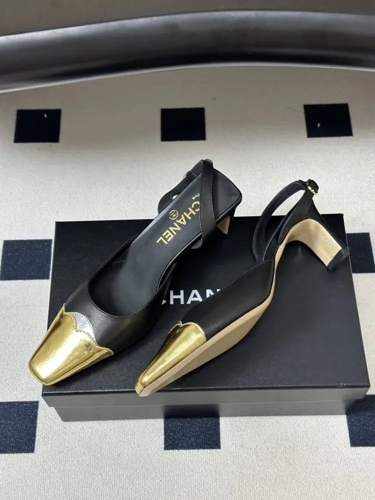 Chanel Shoes women's — Photo 4