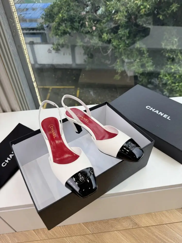 Chanel Shoes women's — Photo 4