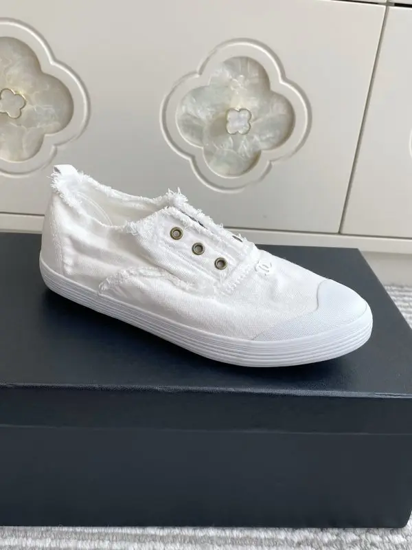 Chanel Shoes women's — Photo 4