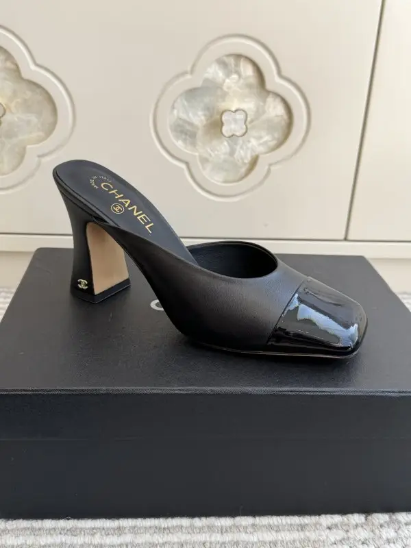 Chanel Туфли женские — Фото 4