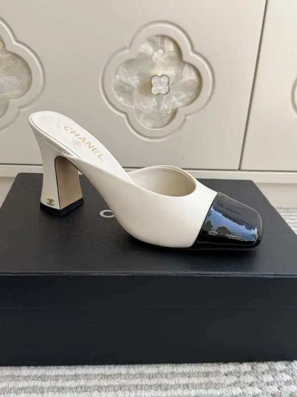 Chanel Туфлі жіночі — Фото 4