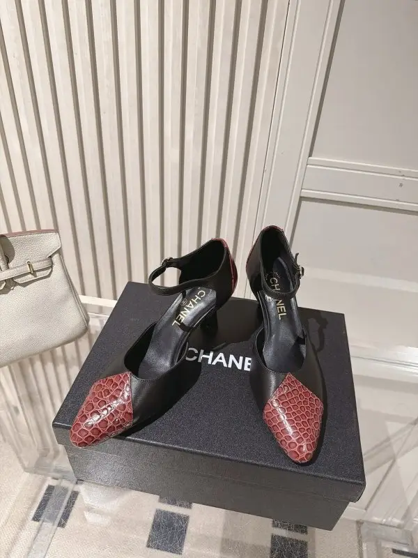 Chanel Shoes women's — Photo 4