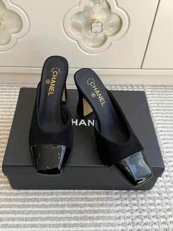 Chanel Туфлі жіночі — Фото 4