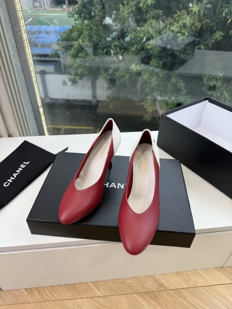Chanel Shoes women's — Photo 4