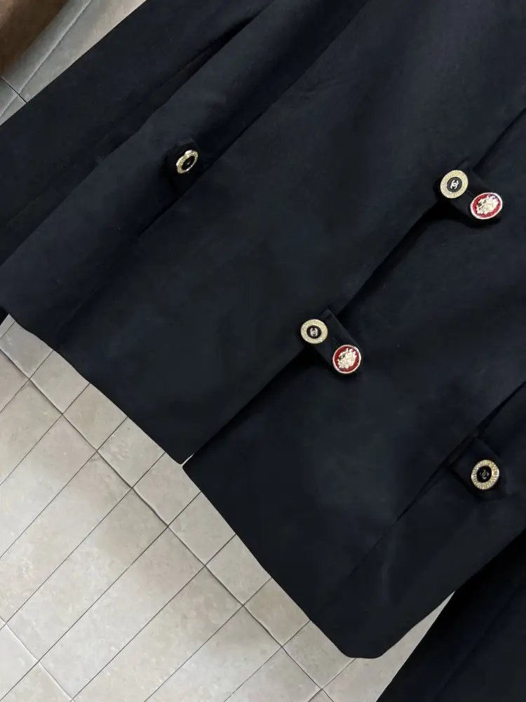 Chanel Короткая замшевая куртка с воротником-стойкой — Фото 5
