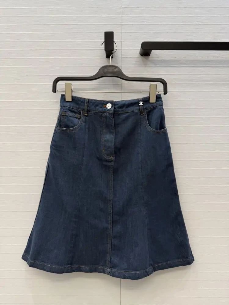 Chanel — Skirt