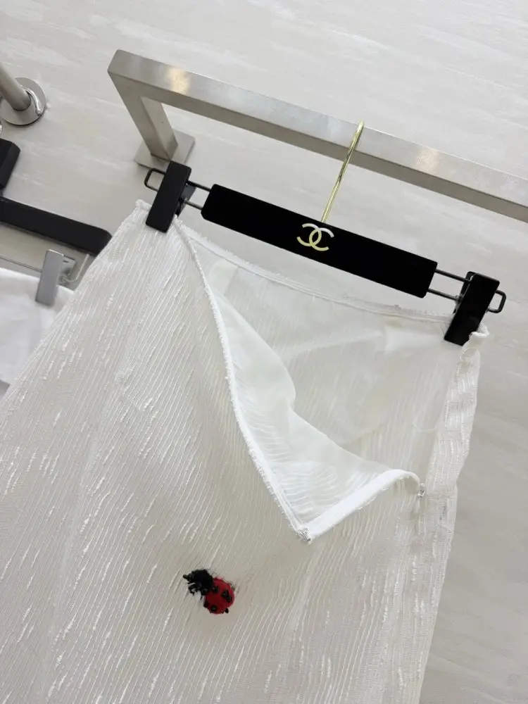 Chanel Skirt — Photo 3