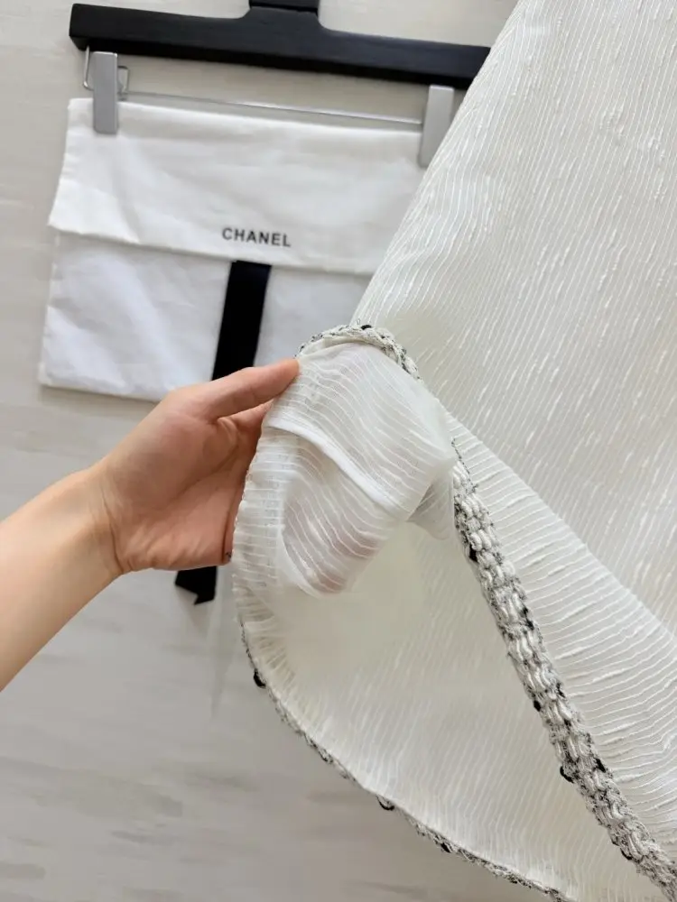 Chanel Skirt — Photo 5