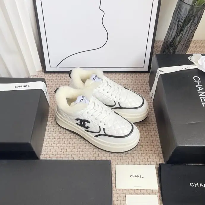 Chanel Sneakers Chanel Panda on fur winter — Photo 3