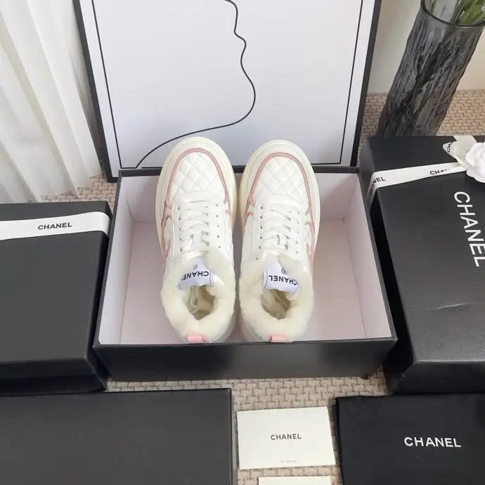 Chanel Sneakers Chanel Panda on fur winter — Photo 5