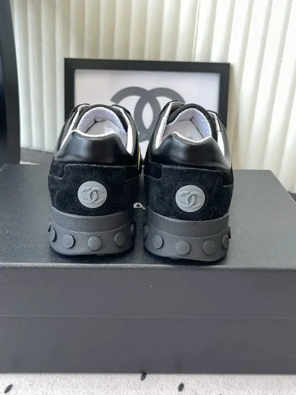 Chanel Sneakers Cornetto women's — Photo 2
