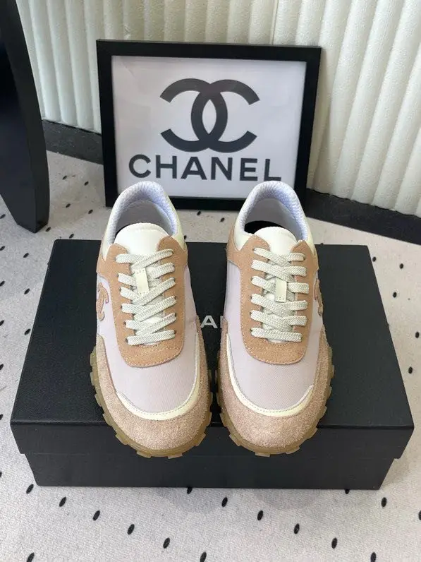 Chanel Кроссовки Cornetto женские — Фото 2
