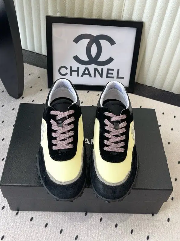 Chanel Sneakers Cornetto women's — Photo 3