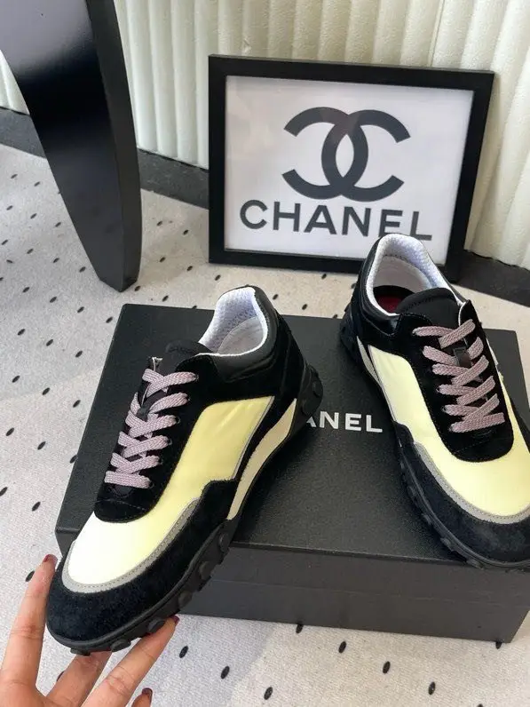 Chanel Sneakers Cornetto women's — Photo 4