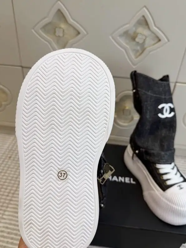 Chanel Sneakers denim on platform — Photo 5