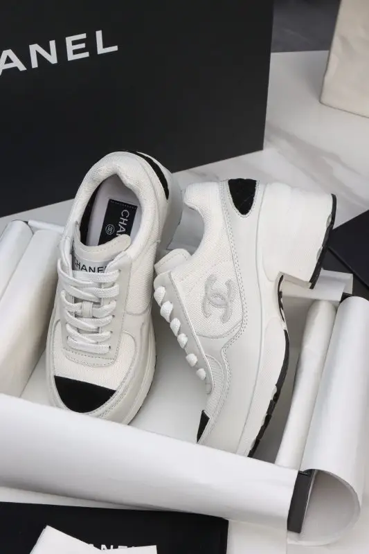 Chanel Sneakers leather women's on heel — Photo 1