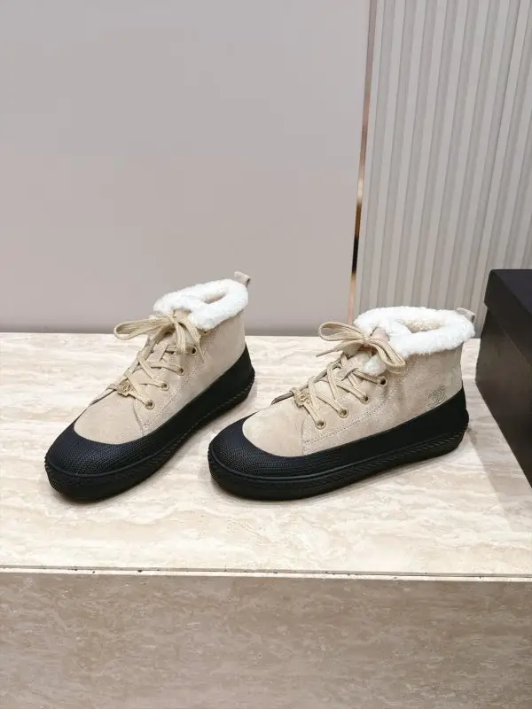 Chanel — Кроссовки на меху женские
