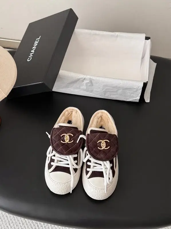 Chanel Кроссовки женские зимние на меху — Фото 3