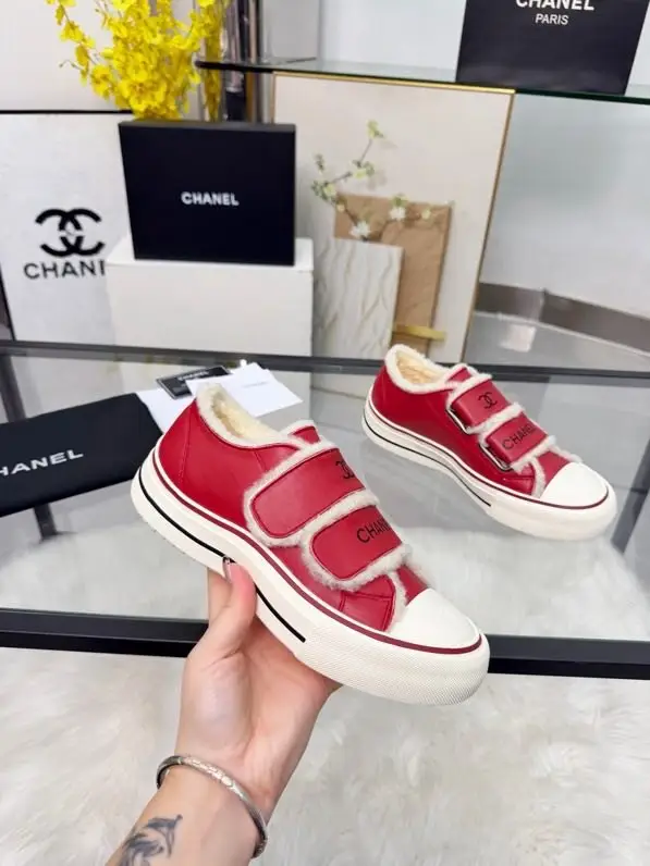 Chanel — Кросівки жіночі