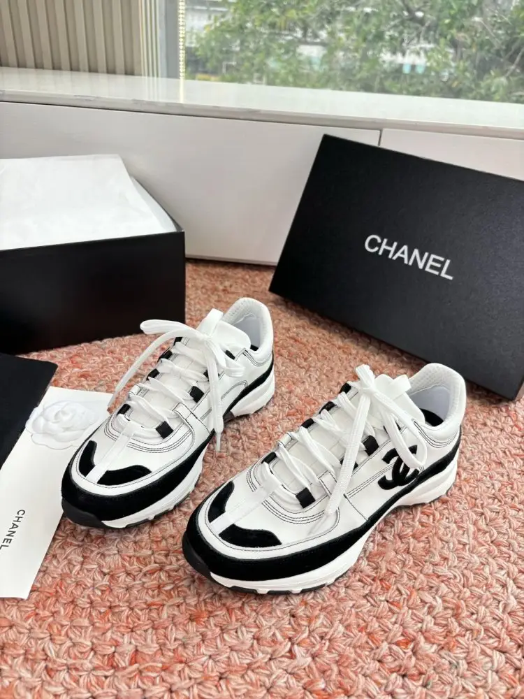 Chanel — Кросівки жіночі