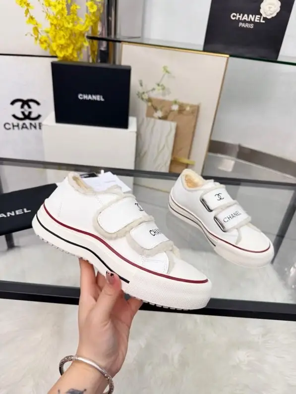 Chanel — Кросівки жіночі