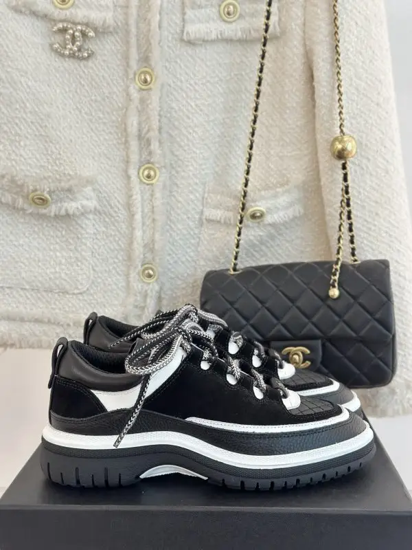 Chanel — Кросівки жіночі