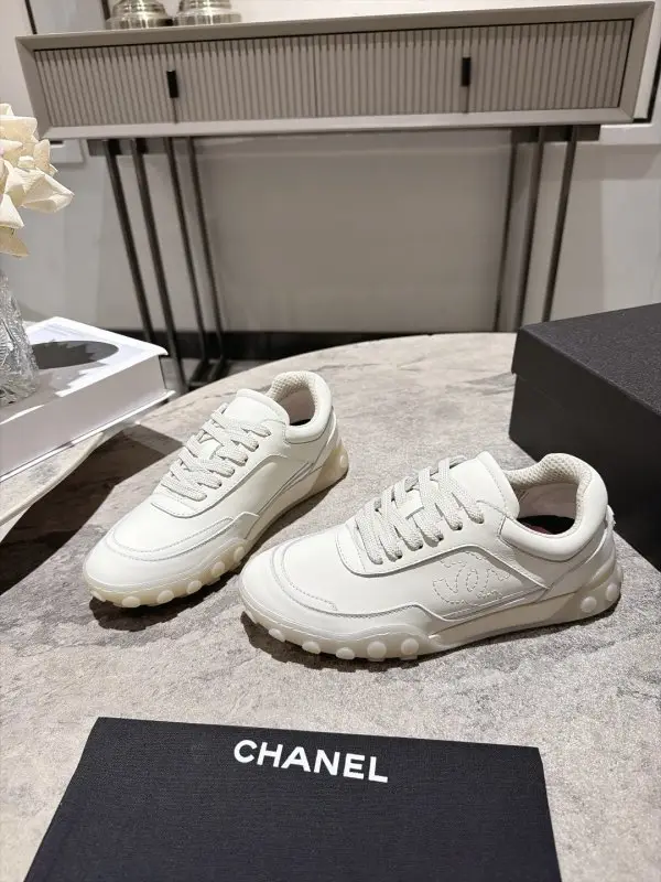 Chanel — Кросівки жіночі