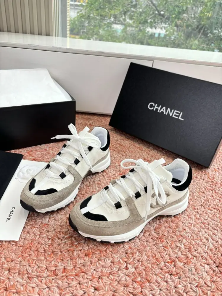 Chanel — Кросівки жіночі