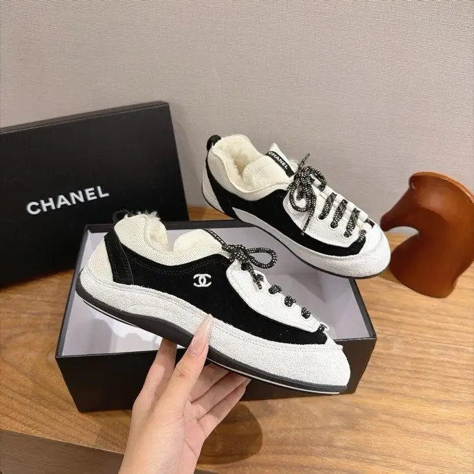 Chanel — Sneakers women's