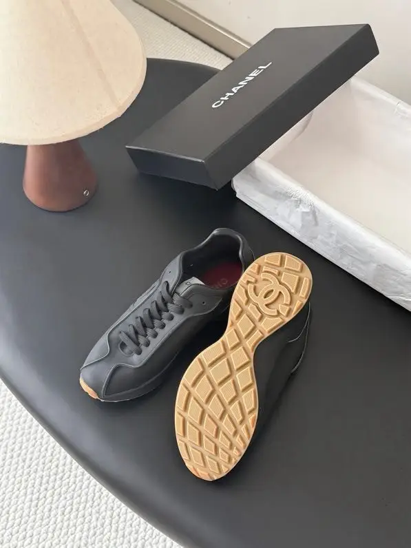 Chanel Кроссовки женские — Фото 2