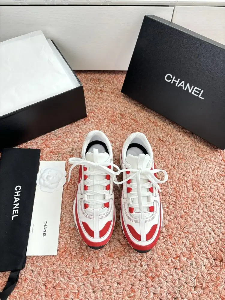 Chanel Sneakers women's — Photo 2