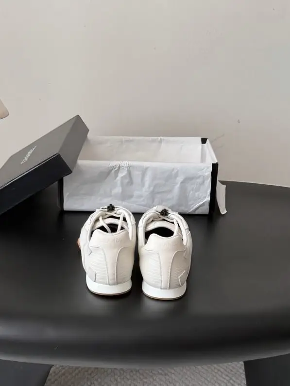 Chanel Sneakers women's — Photo 2