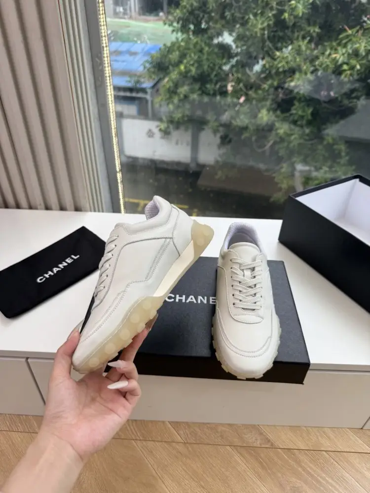 Chanel Кросівки жіночі — Фото 2