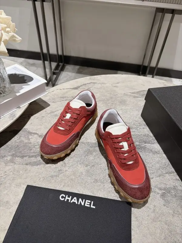 Chanel Кросівки жіночі — Фото 3